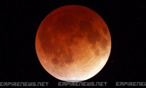 CDC- Viewing Of Lunar Eclipse 'Blood Moon' Could Cause Contraction of Rare Disease